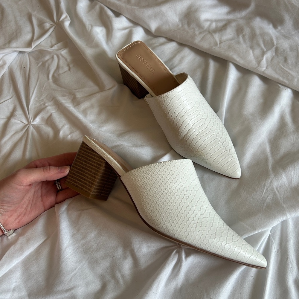***SOLD*** White Heeled Mules